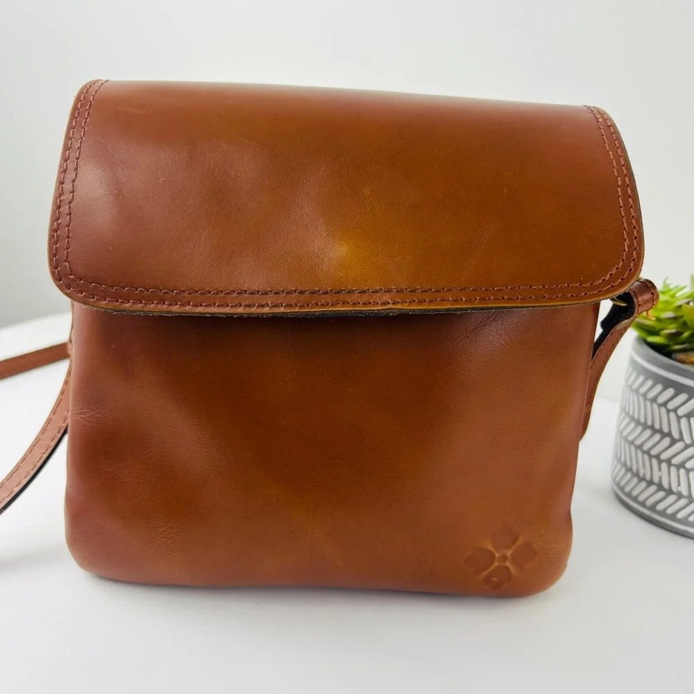 Patricia Nash Tan Leather Crossbody Bag Flap Multi Compartment Brown
